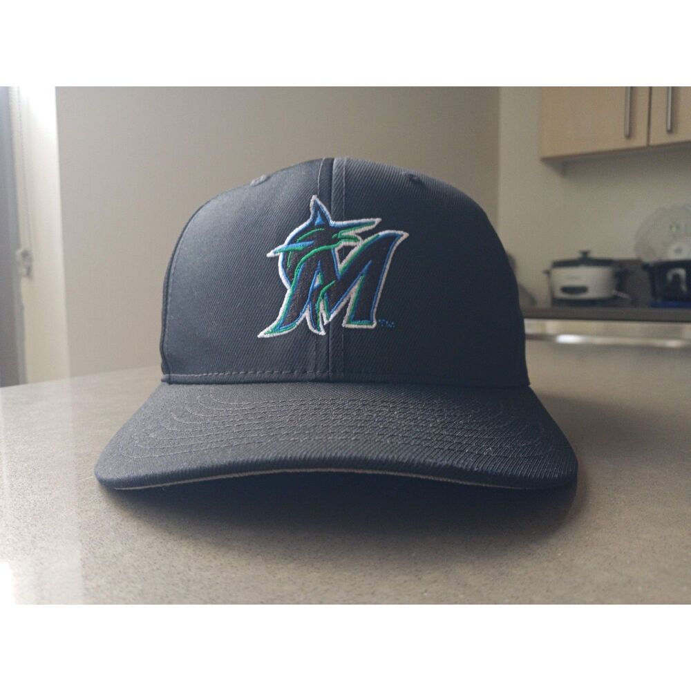 Miami Marlins Black Cap Hat Men's Stretch Fit Small-Medium 7.25-7.5 Champro FLA